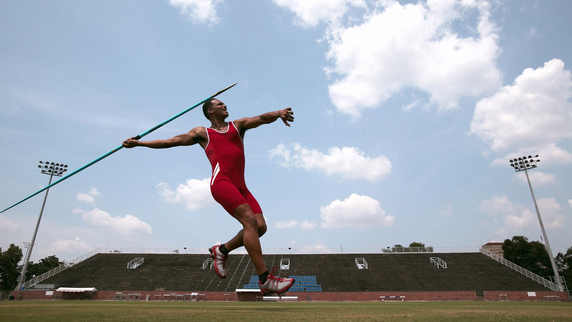 这一刻所有人站起来,这一刻每个人都爱你图片